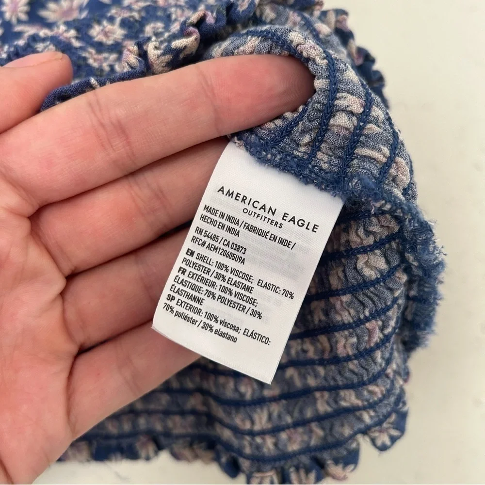 🦋 American Eagle Outfitters Blue Floral Spaghetti Strap Crop Top Medium